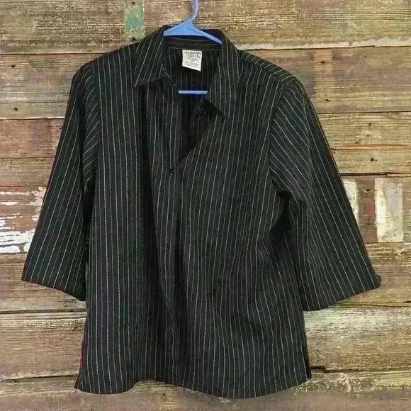 Allison Daley Black striped blouse with 3/4 sleeves. Women's size 12P - Picture 1 of 3